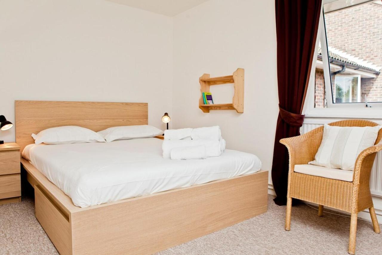 Warm East Sleeps 4 * London
